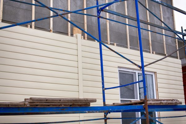 Loose Cladding Repair in Lake Mary